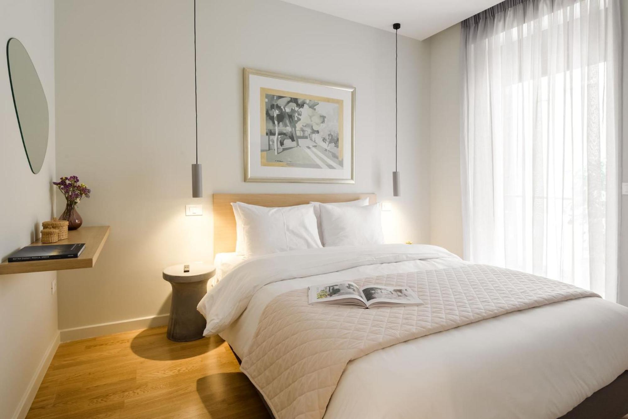 Urban Apt With Stunning Acropolis View & Roofdeck Athen Exterior foto