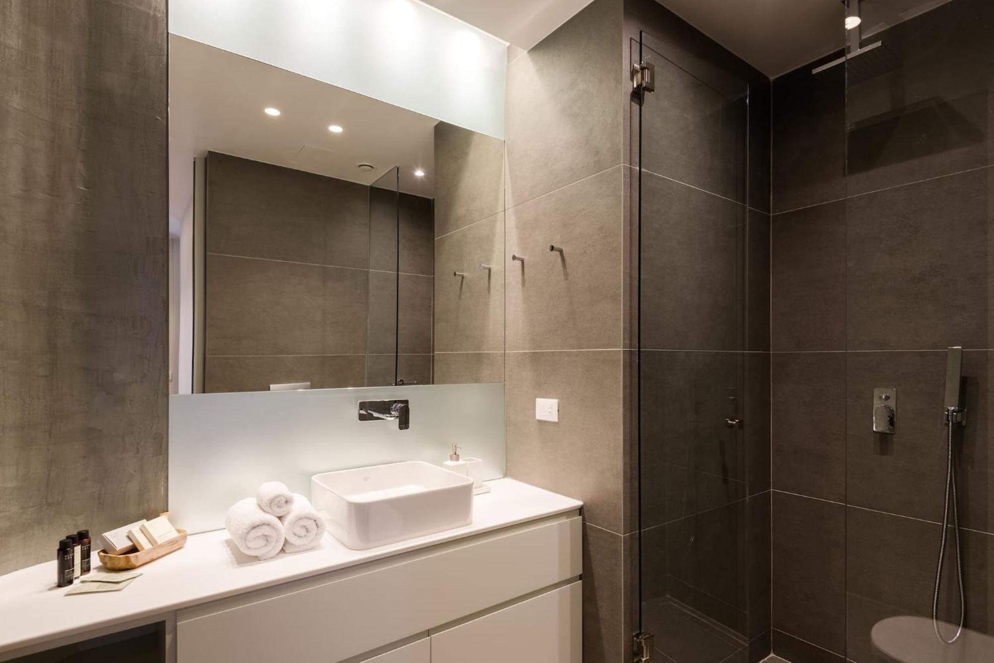 Urban Apt With Stunning Acropolis View & Roofdeck Athen Exterior foto